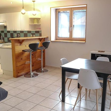 Appartement calme à 5 min de St Jean de Maurienne Montricher-Albanne Exterior foto
